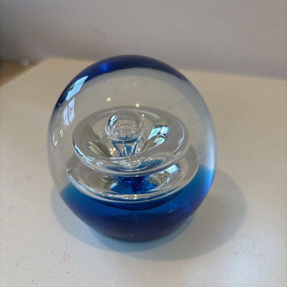 Dynasty Gallery Art Glass Paper Weight Cobalt Blue,‎ Clear Bubble Ring 2.5"